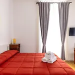Barrio 133 - Double Bedroom In Center By Napoliapartments