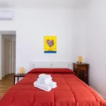 Barrio 133 - Double Bedroom In Center By Napoliapartments