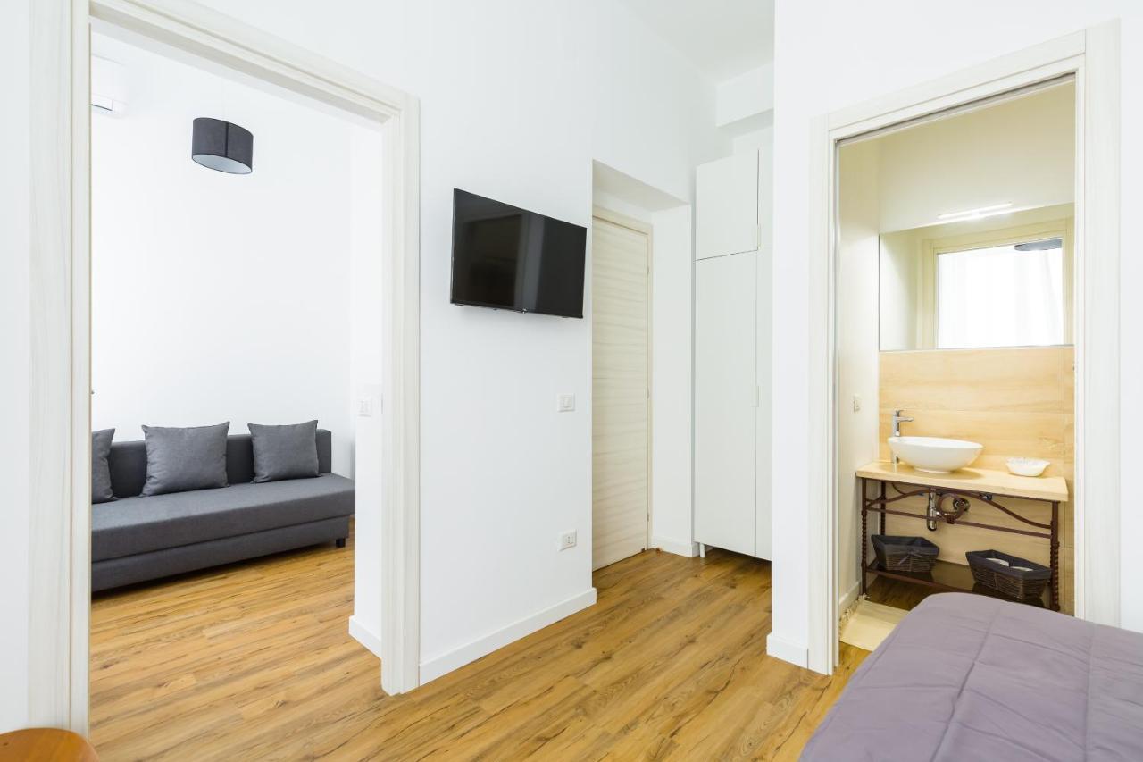 Barrio 133 - Double Bedroom In Center By Napoliapartments Napoli