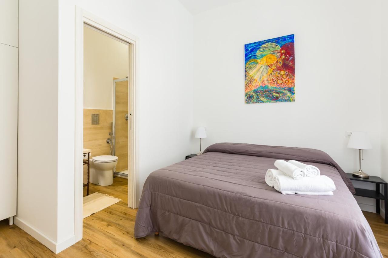 Barrio 133 - Double Bedroom In Center By Napoliapartments * Napoli